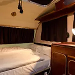 Basecamp אכסניה בון