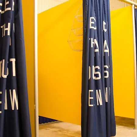 Vandrarhem Basecamp *