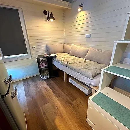 Basecamp אכסניה *