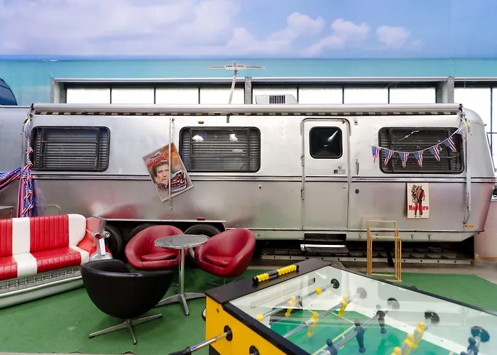 Хостел Basecamp *