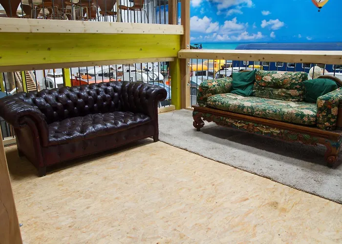 بايز كامب بيت شباب بون